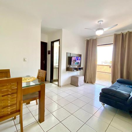 Apto No Centro Perto Do Shopping Com 2 Quartos De Casal Arcond Wifi Fibra Homeoffice E Garagem Em Dourados Buitenkant foto