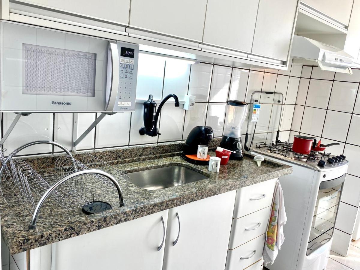 Apto No Centro Perto Do Shopping Com 2 Quartos De Casal Arcond Wifi Fibra Homeoffice E Garagem Em Dourados Buitenkant foto