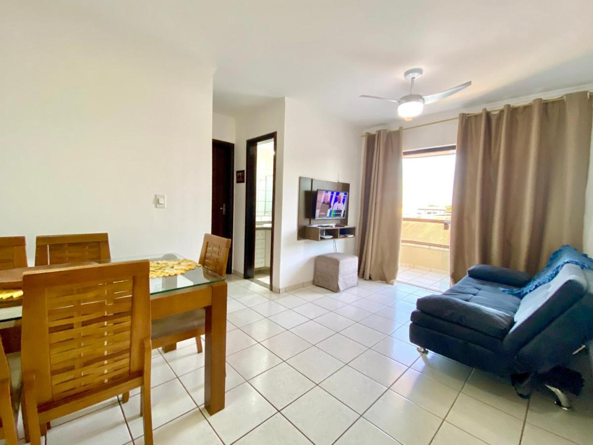 Apto No Centro Perto Do Shopping Com 2 Quartos De Casal Arcond Wifi Fibra Homeoffice E Garagem Em Dourados Buitenkant foto